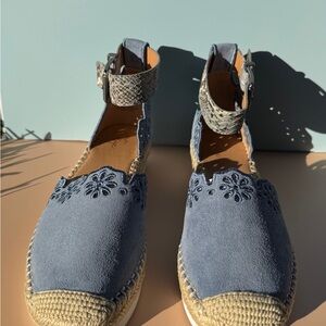 DSW Crown Vintage Blue Espadrille Flats Brand New size 7.5